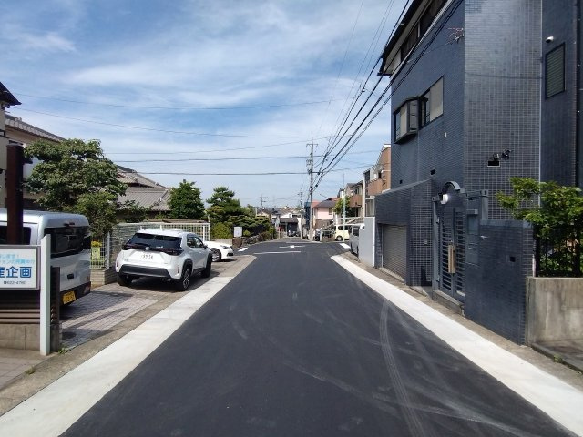 緑区尾崎山二丁目　売戸建の前面道路含む現地写真|外観　現地写真(2026年5月31日撮影)　