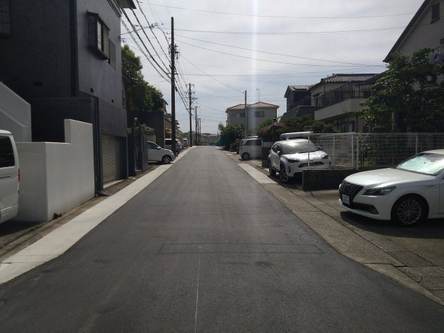 緑区尾崎山二丁目　売戸建の前面道路含む現地写真|外観　現地写真(2026年5月31日撮影)　