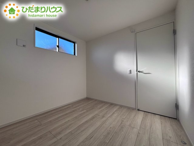 上尾市西宮下9期　新築戸建　01の発電・温水設備