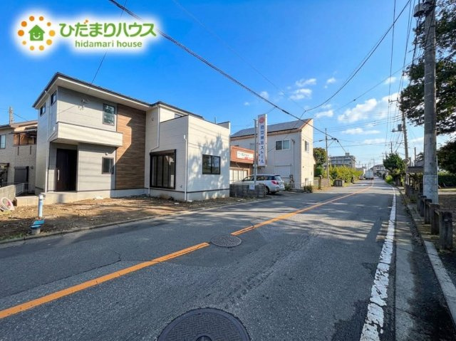 上尾市西宮下9期　新築戸建　01の前面道路含む現地写真|9/12撮影
※空は加工しています