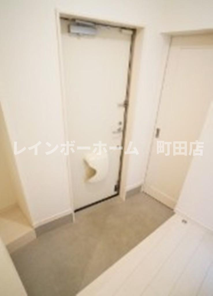 ルシェンテＦ棟※初期費用分割後払いサービス利用可能物件の玄関