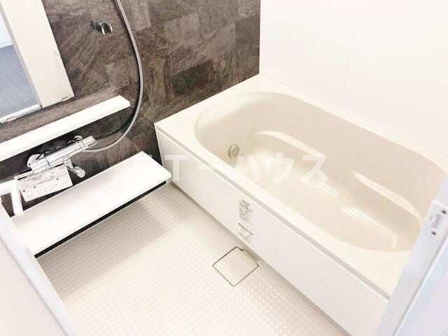 フォルトメゾン鬼高の浴室