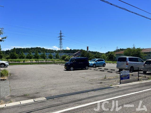 キングハイツの駐車場
