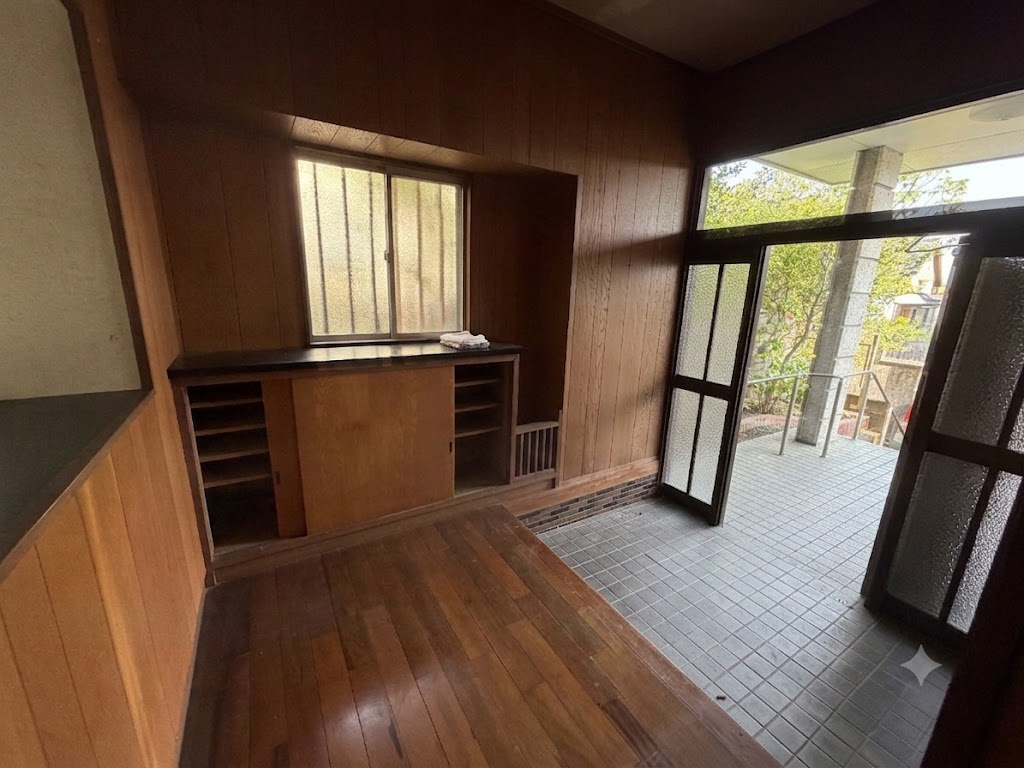 武岡3丁目　中古戸建ての玄関
