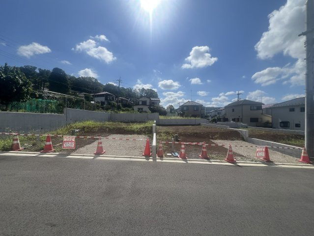 八王子市犬目町３期の前面道路含む現地写真