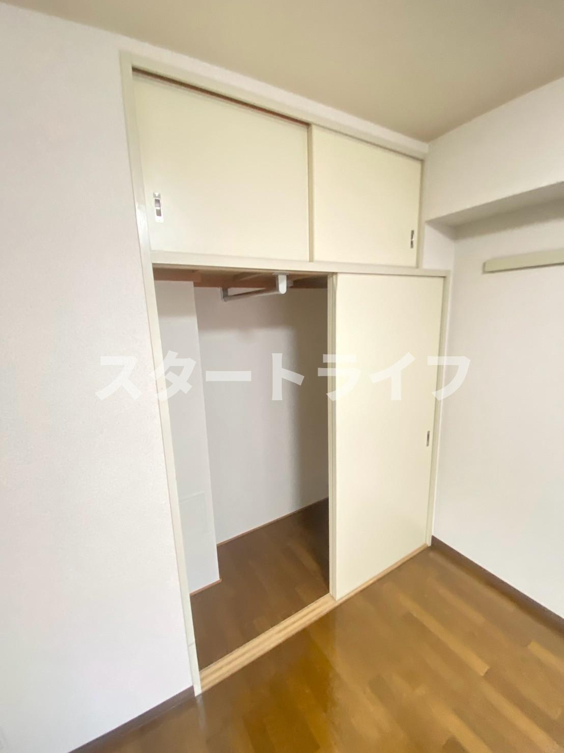 大阪市淀川区西三国４丁目の賃貸マンションの収納