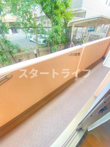 大阪市淀川区西三国４丁目の賃貸マンションのバルコニー