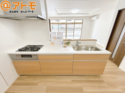 【キッチン】 | 清水区草薙杉道3丁目　中古戸建 | 大容量システムキッチン♪お料理スペースやシンク広々！毎日の家事をしっかりサポート♪
