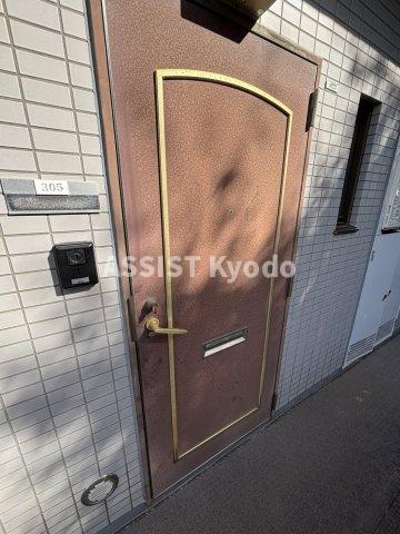 アドラブール世田谷の玄関