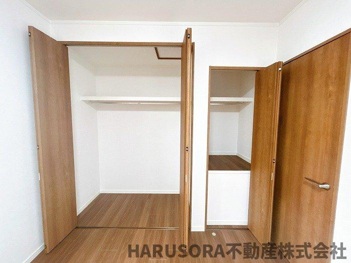 高槻市津之江町3丁目　2階建の収納
