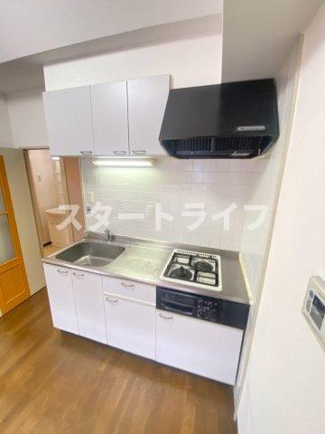 大阪市淀川区西三国４丁目の賃貸マンションのキッチン