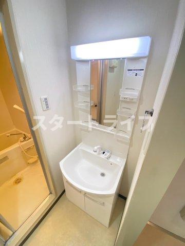 大阪市淀川区西三国４丁目の賃貸マンションの洗面所