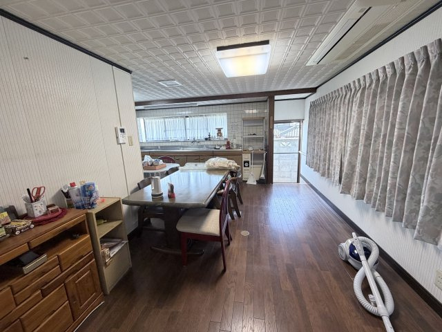 丹波市市島町上牧の中古一戸建の居間・リビング|LDK約15帖