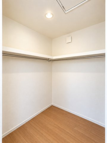 【収納】 | ◆都筑区茅ヶ崎東１丁目　中古戸建◆ | ◆暮らし心地を大きく左右する収納を、適材適所に配置し使い勝手を考慮しました。空間を余すところなく有効利用した収納は生活空間をより上質なものにしてくれるでしょう。