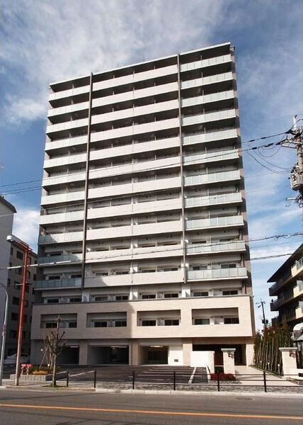 レジディア新大阪の外観