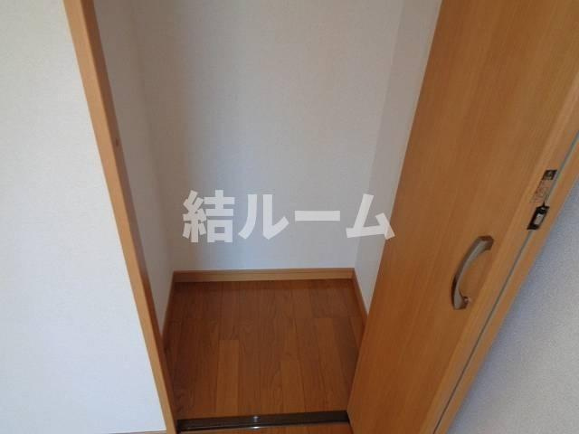 北区西が丘１丁目の賃貸マンションの収納