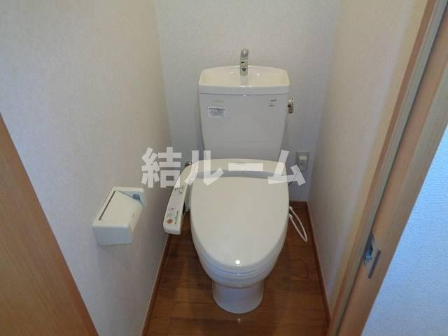 北区西が丘１丁目の賃貸マンションのトイレ
