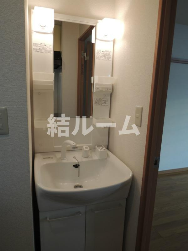 北区西が丘１丁目の賃貸マンションの洗面所
