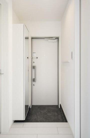 アーベインテラスお花茶屋の玄関