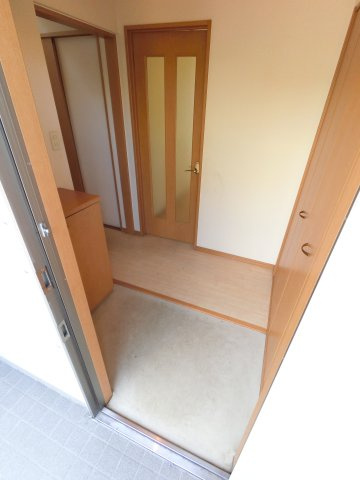 グレイスタウン蘇我 Aの玄関|※反転タイプ
