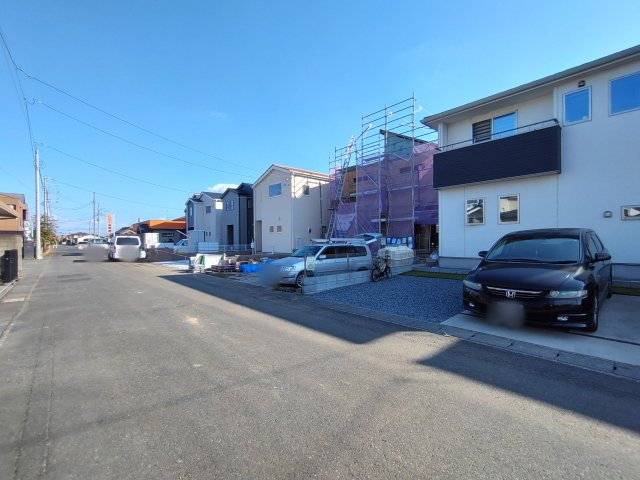 新築戸建・新築建売　大泉町仙石1丁目　南小学校・南中学校の前面道路含む現地写真
