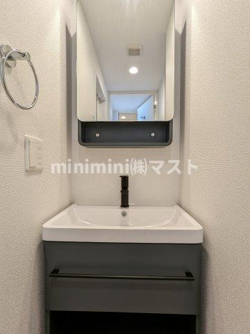 セレニテ福島アリアの洗面所