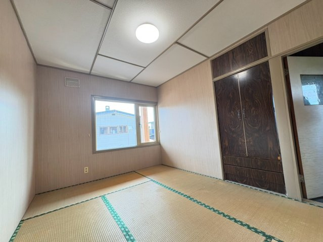 遠矢9-8貸家の内装