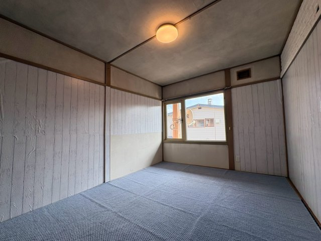 遠矢9-8貸家の内装