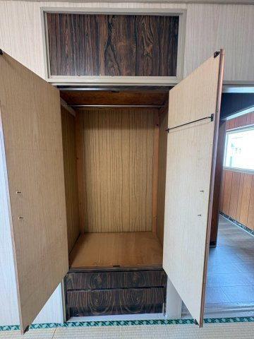 遠矢9-8貸家の収納