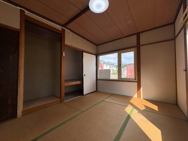 遠矢9-8貸家の内装