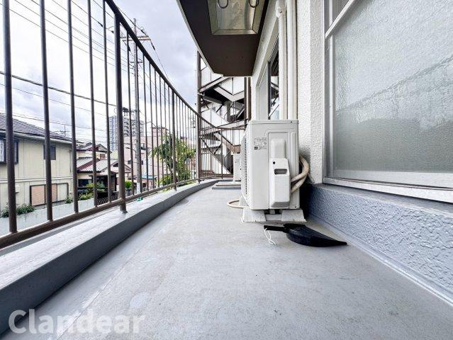 ライオンズマンション谷塚のバルコニー|ドキドキの新生活も、安心してスタート。ぴったりの住まいを見つけませんか？クランディアが一緒に住まい選びをサポートします‼　まずは、お気軽にお問合せください　＃クランディア
