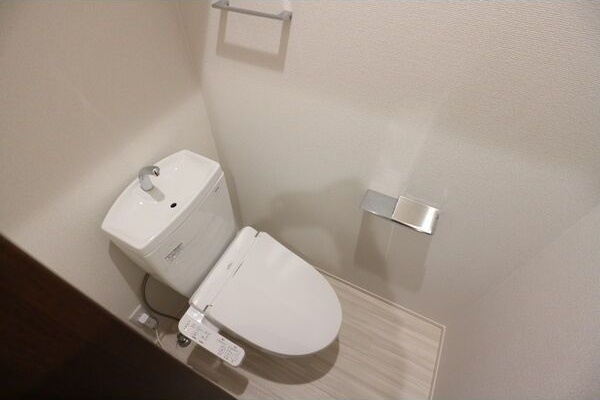 REGALEST道徳のトイレ