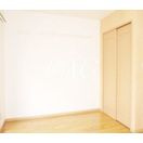 【居間・リビング】 | ダイワティアラ村上駅前マンションⅡ | 洋室のお部屋です。