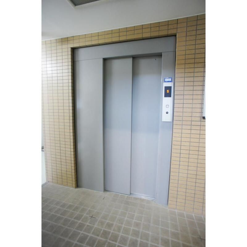 瑞江マキノビル のロビー