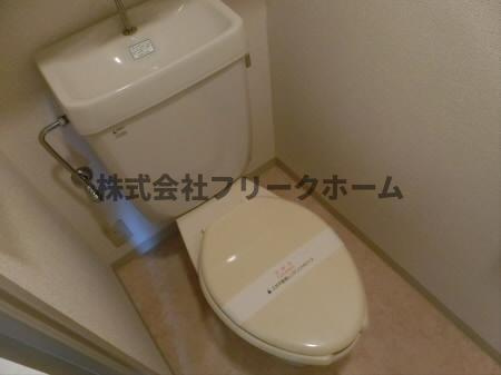 三鷹市井の頭５丁目の賃貸マンションのトイレ
