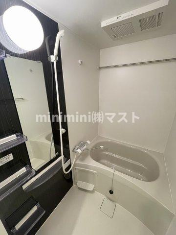 セレニテ福島アリアの浴室