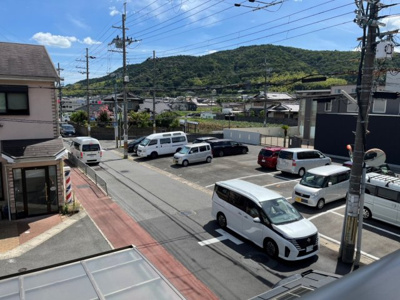 【展望】 | 京都市山科区川田菱尾田 | お部屋にも爽やかな風と暖かく柔らかな日差しが差し込み、毎日の暮らしを豊かに彩ります。