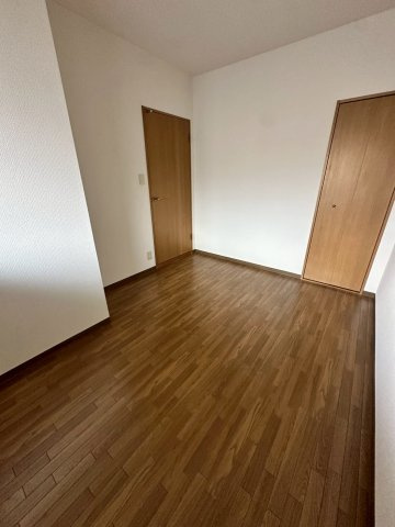 シティプラザ深江北町の洋室