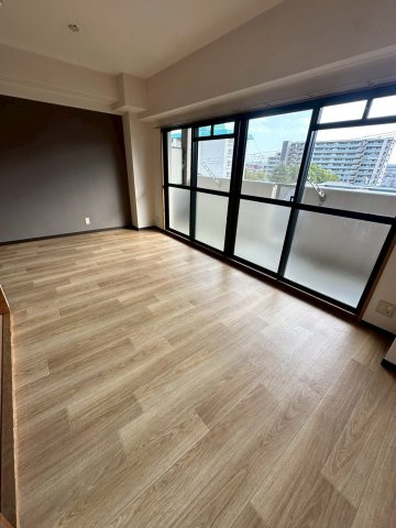 シティプラザ深江北町の居間・リビング