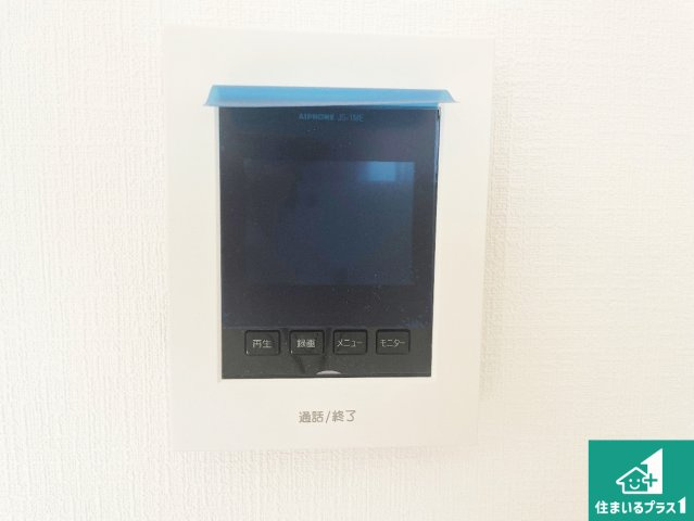 ■枚方市長尾東町　新築一戸建ての防犯設備|カラーモニターインターホン！声だけでなく来訪者の姿や顔がモニターで確認できるので、小さなお子様がいらっしゃるご家庭でも安心できます！
