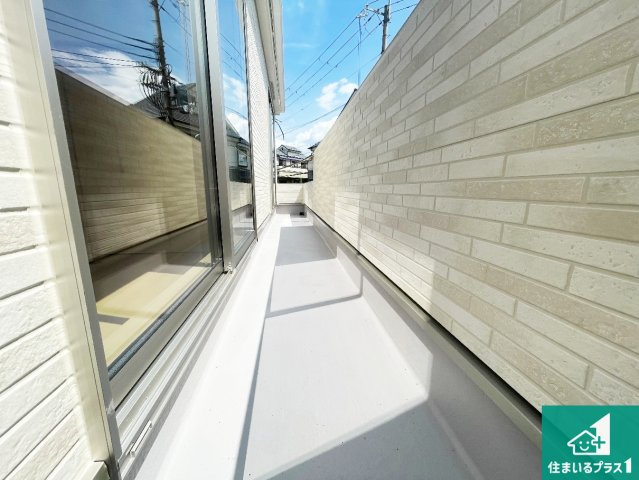 ■枚方市長尾東町　新築一戸建てのバルコニー|日当たりのよいバルコニー！お部屋が開放的に！