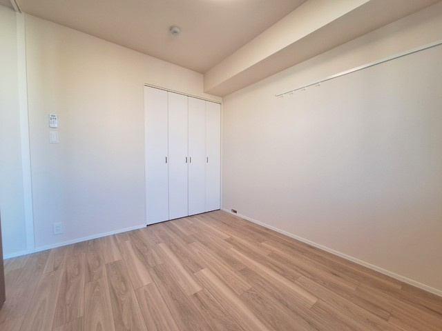 パークメゾン町屋の洋室|明るいフローリングのお部屋