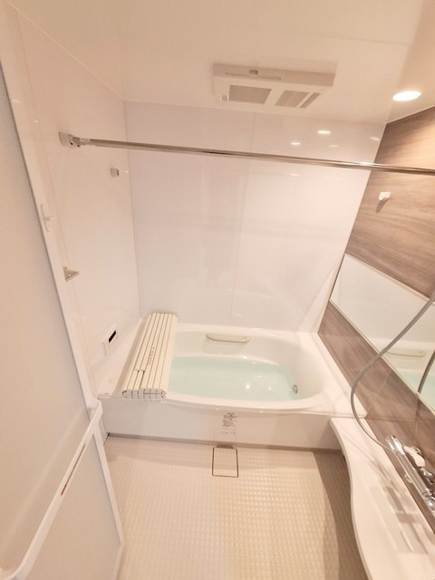パークメゾン町屋の浴室|追い焚き、浴室乾燥機あり