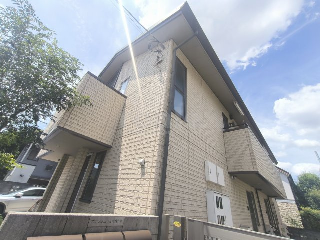 武蔵野市吉祥寺北町４丁目のアパート
