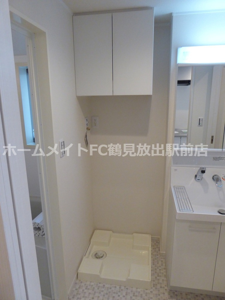 大阪市鶴見区緑３丁目のハイツの独立洗面台
