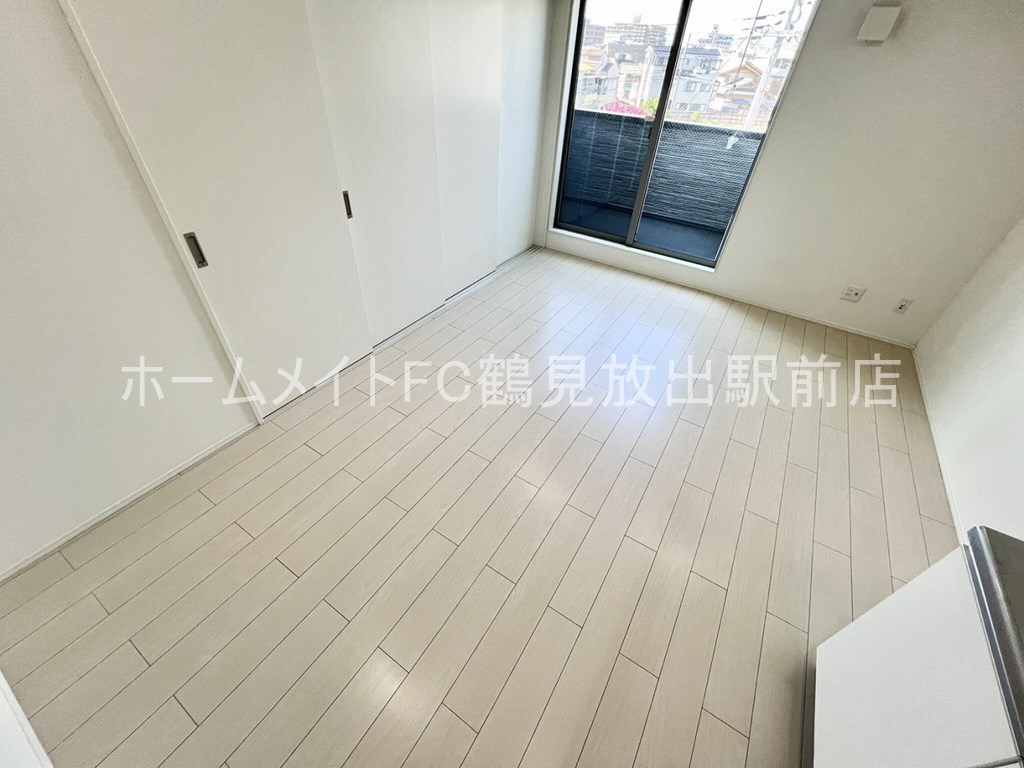 東大阪市稲田新町１丁目のハイツの居間・リビング