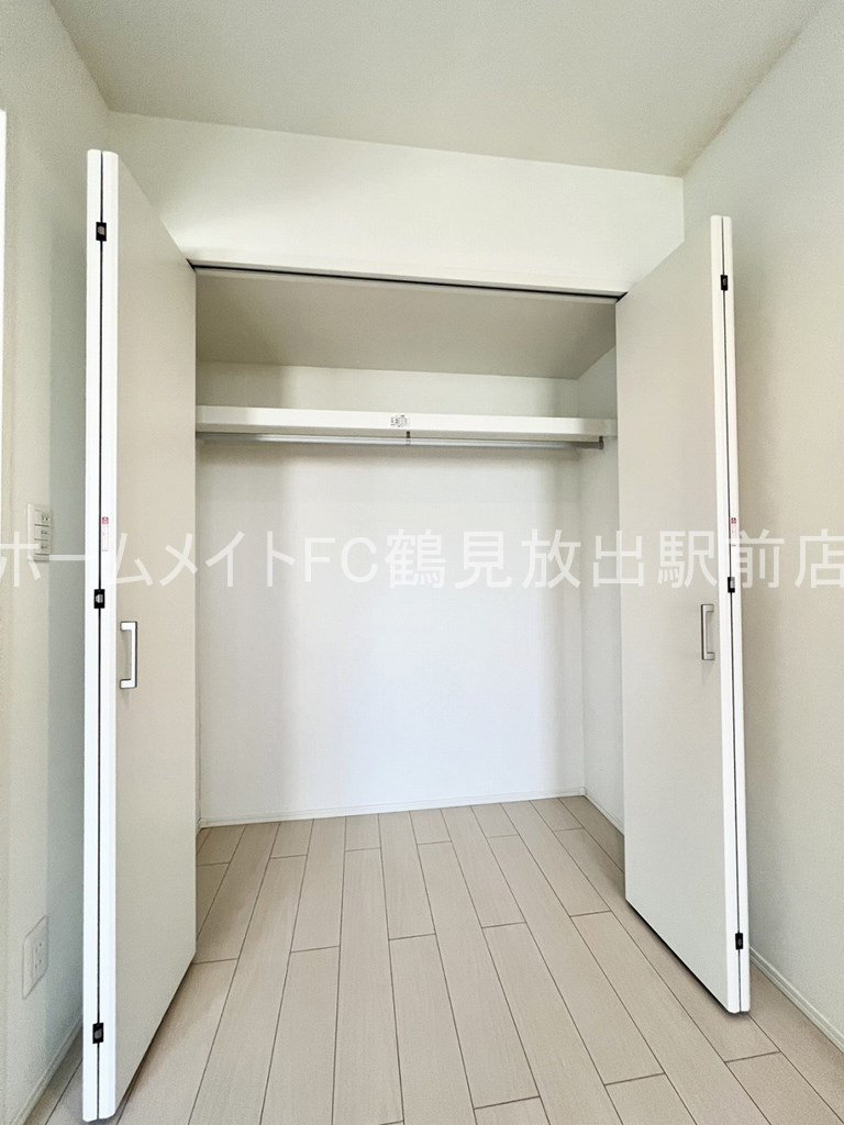 東大阪市稲田新町１丁目のハイツの収納