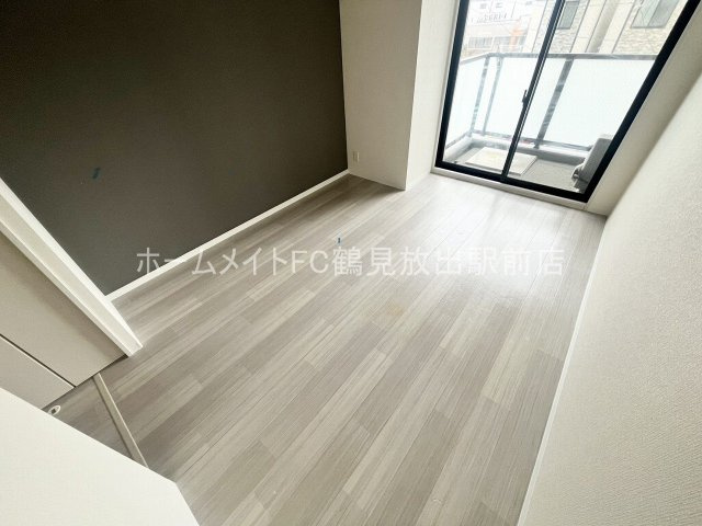 大阪市鶴見区諸口１丁目の賃貸マンションの洋室