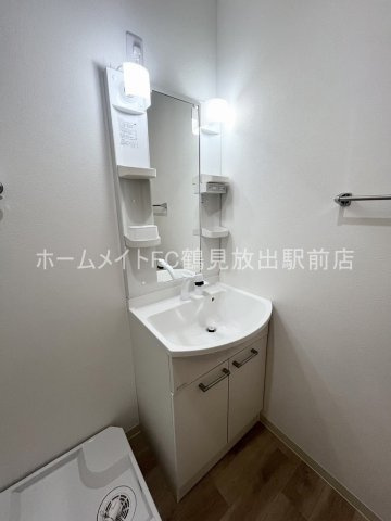 大阪市城東区鴫野東３丁目のアパートの独立洗面台