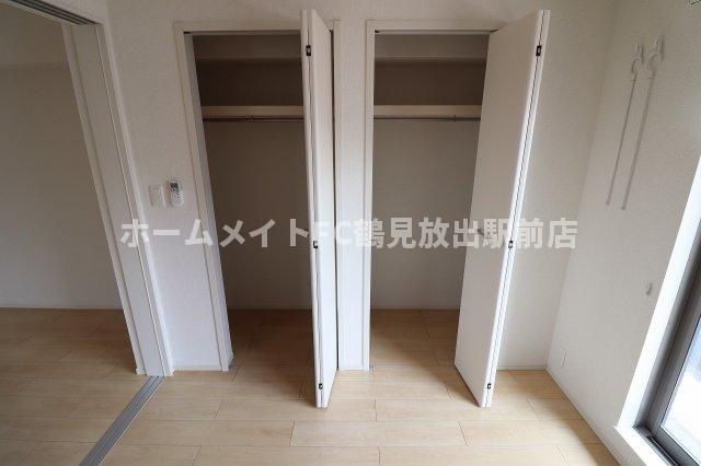東大阪市稲田本町３丁目のアパートの収納